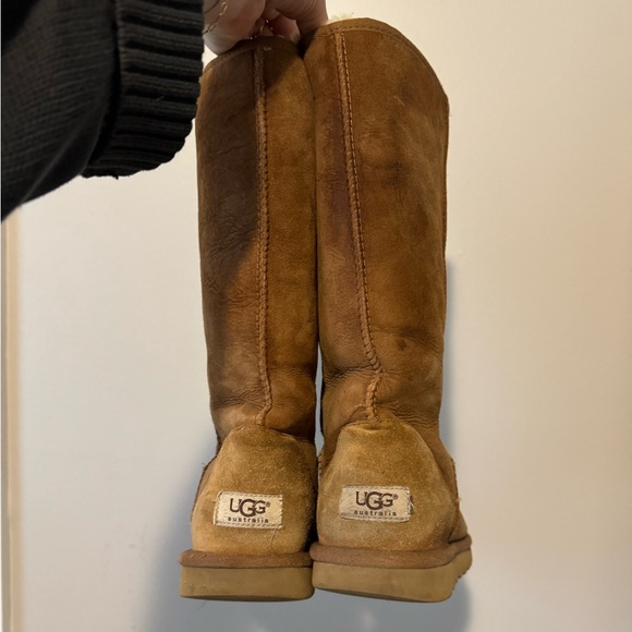Classic Tall Sheepskin Ugg Boots Size 9 Authentic - Picture 2 of 4